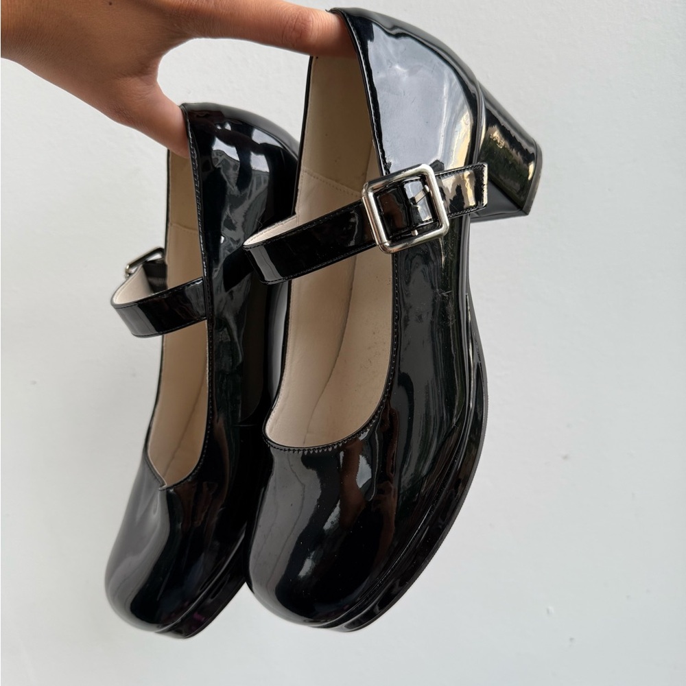Vintage 90s Mary Jane shoes